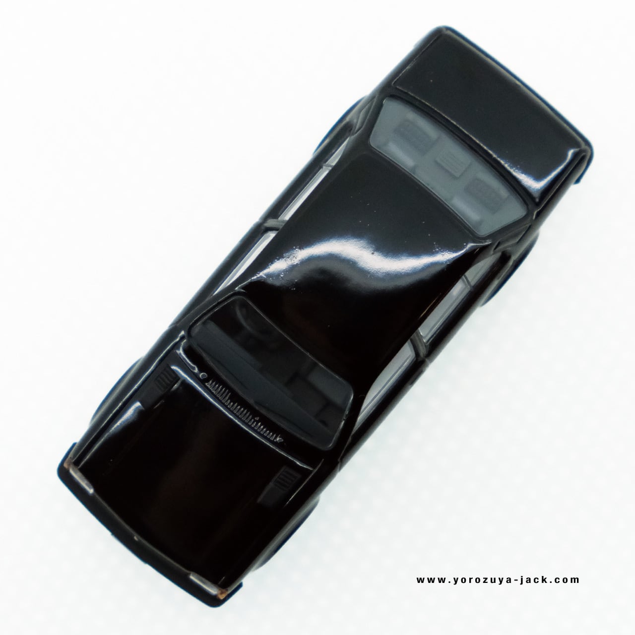 トミカリミテッドヴィンテージネオ LV-N50b いすゞ ジェミニ ZZ/R