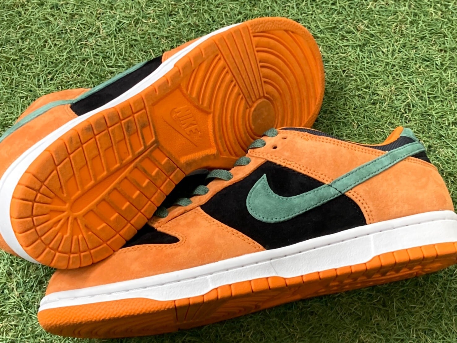 28cm NIKE SB DUNK LOW Ceramic