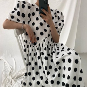 【送料無料】ドット柄 ワンピース ロング ゆったり 背中あき セクシー 半袖 ルーズ カジュアル 体型カバー 大人可愛い フェミニン お出かけ デート 普段使い 着回し デイリー OP-193IU