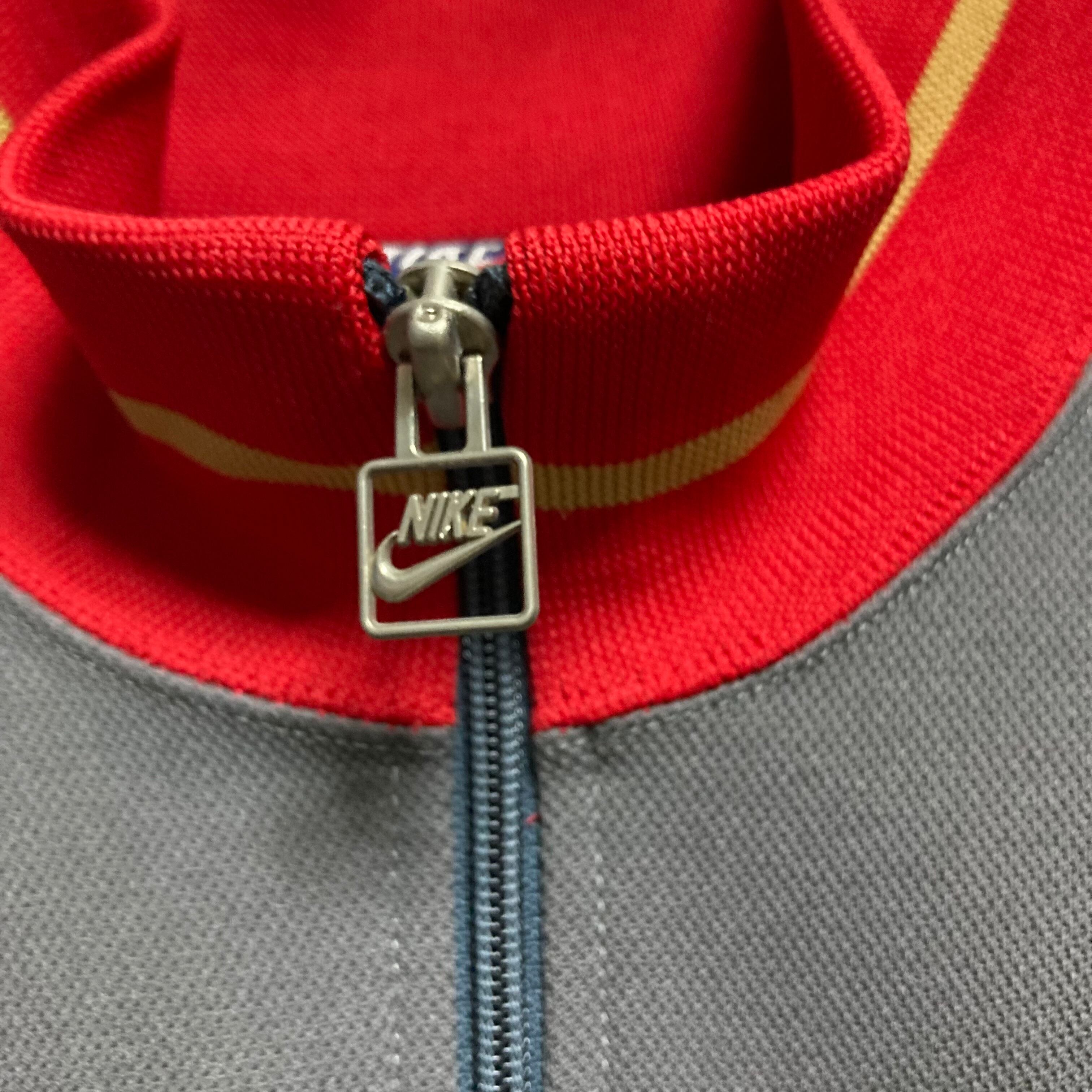 【NIKE】Track Jacket L 80s Made in JAPAN 紺タグ 胸ロゴ ロゴ刺繍 美品 トラックジャケット アウター 古着