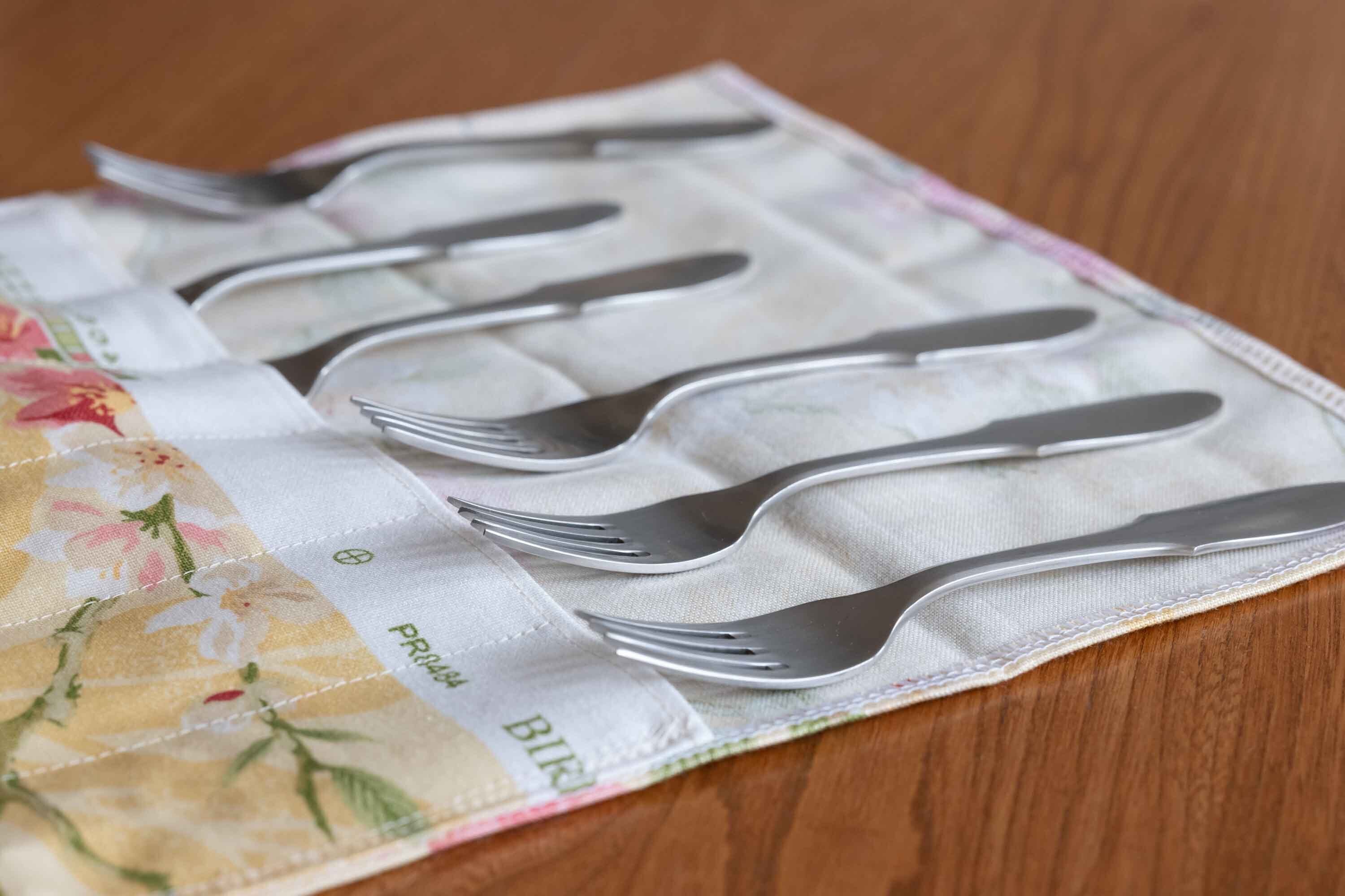 Mitra (ミトラ) サラダフォーク 6本 オリジナルカトラリー入れ付 Georg Jensen(ジョージ・ジェンセン)1941年〜 その1