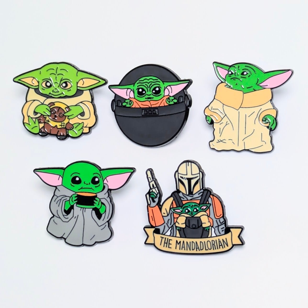 送料無料！ ★ピンズ PINS★ピンバッジ 【 Star Wars / スター・ウォーズ / マンダロリアン・アンド・グローグー 】5Pセット / ディン・ジャリン / ディン・グローグー〚アメリカン雑貨 アメトイ〛