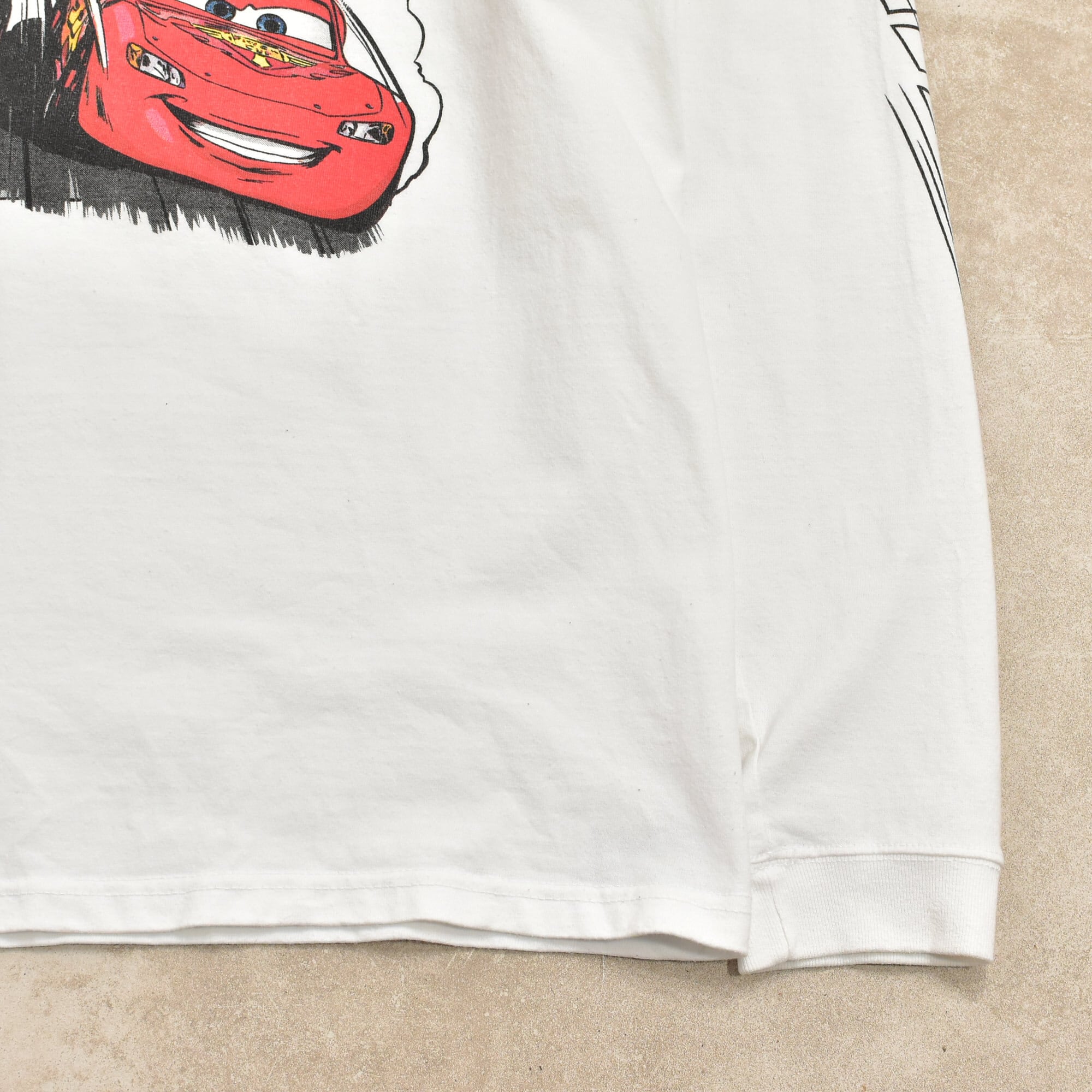 Disney・PIXAR Cars print LS T-shirt | 古着屋 grin days Disney・PIXAR Cars print LS T-shirt | 古着屋 grin days