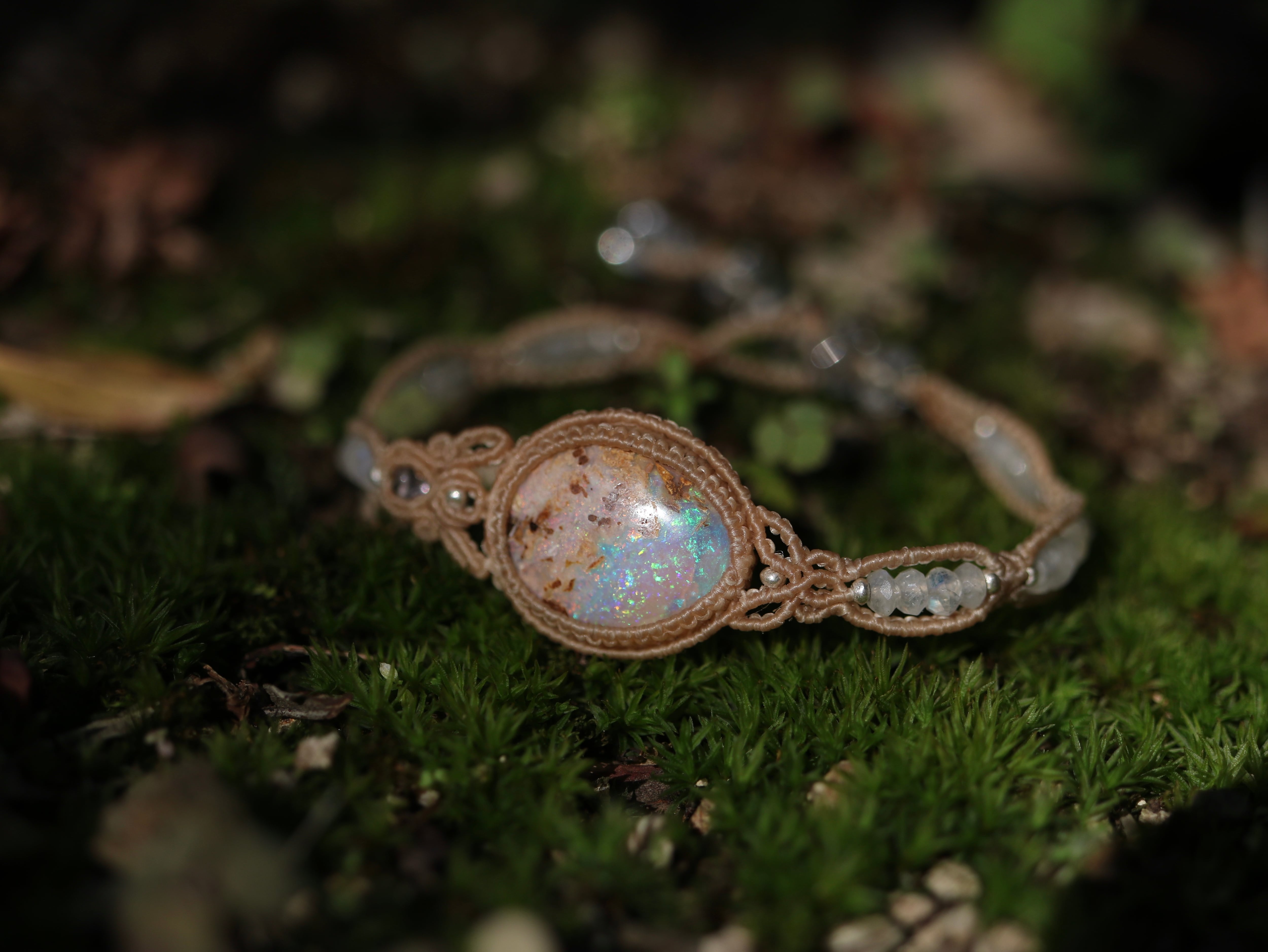 オパール マクラメ ブレスレット