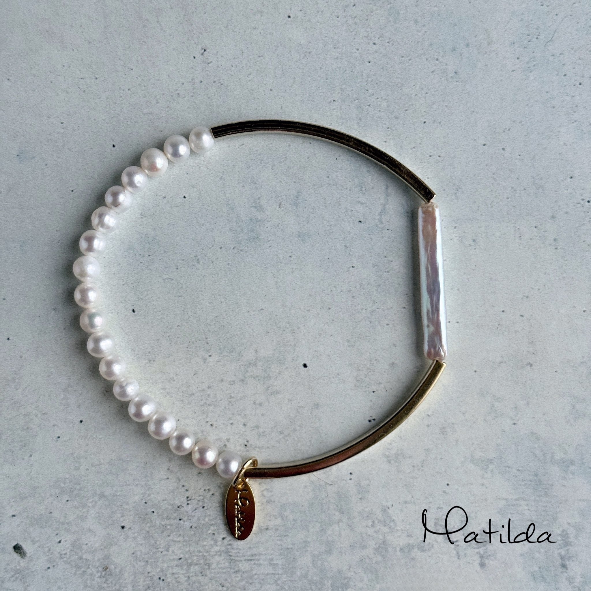 Tube & stone bracelet(淡水パールW)