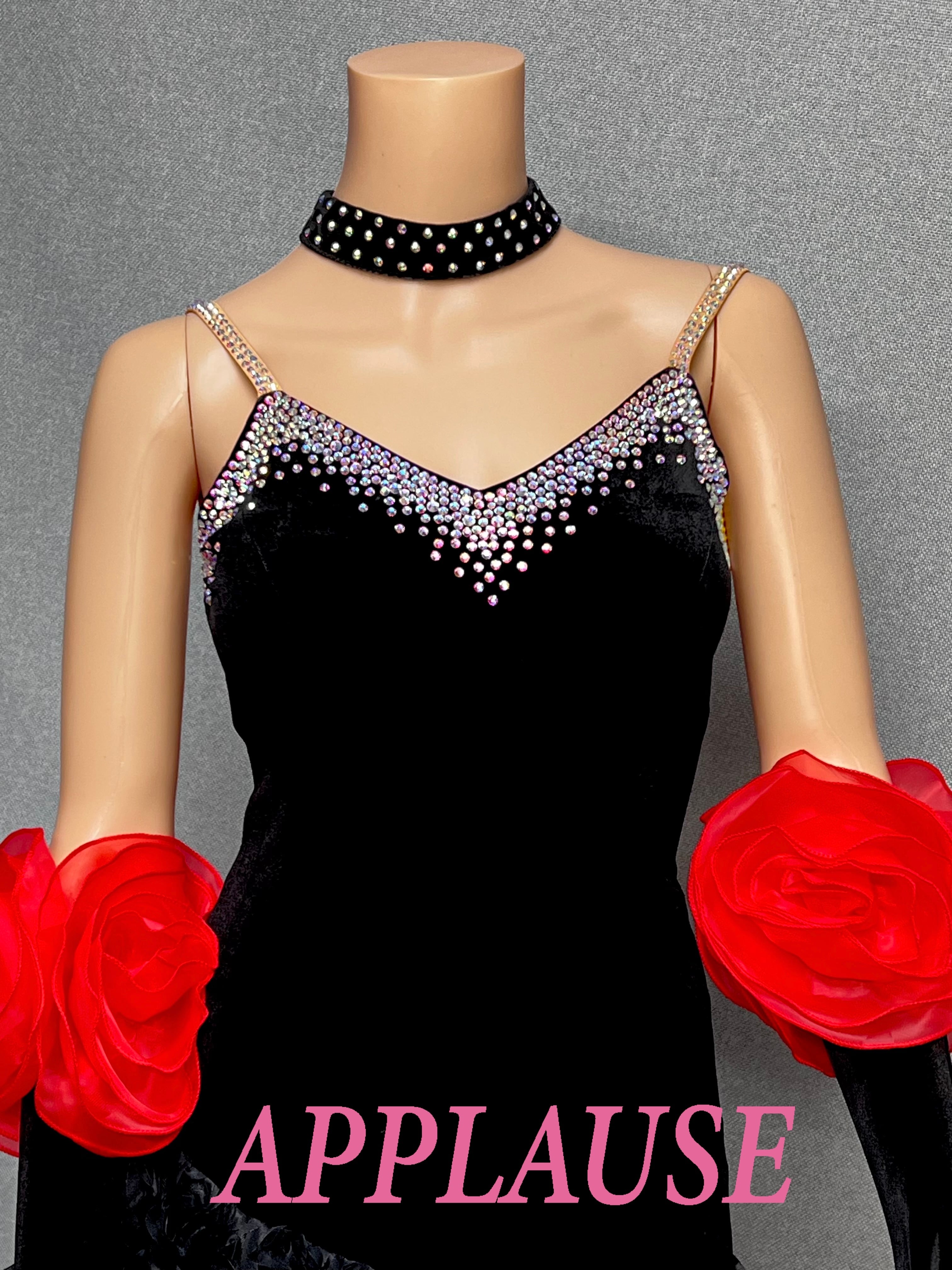 【新着】社交ダンス ドレス　スタンダード　モダンドレス　ブラック（ベルベット、赤グローブ）　 M　ST-25-32　デモ・競技用ドレス　発表会衣装　パーティドレス　ワンピース　舞台衣装