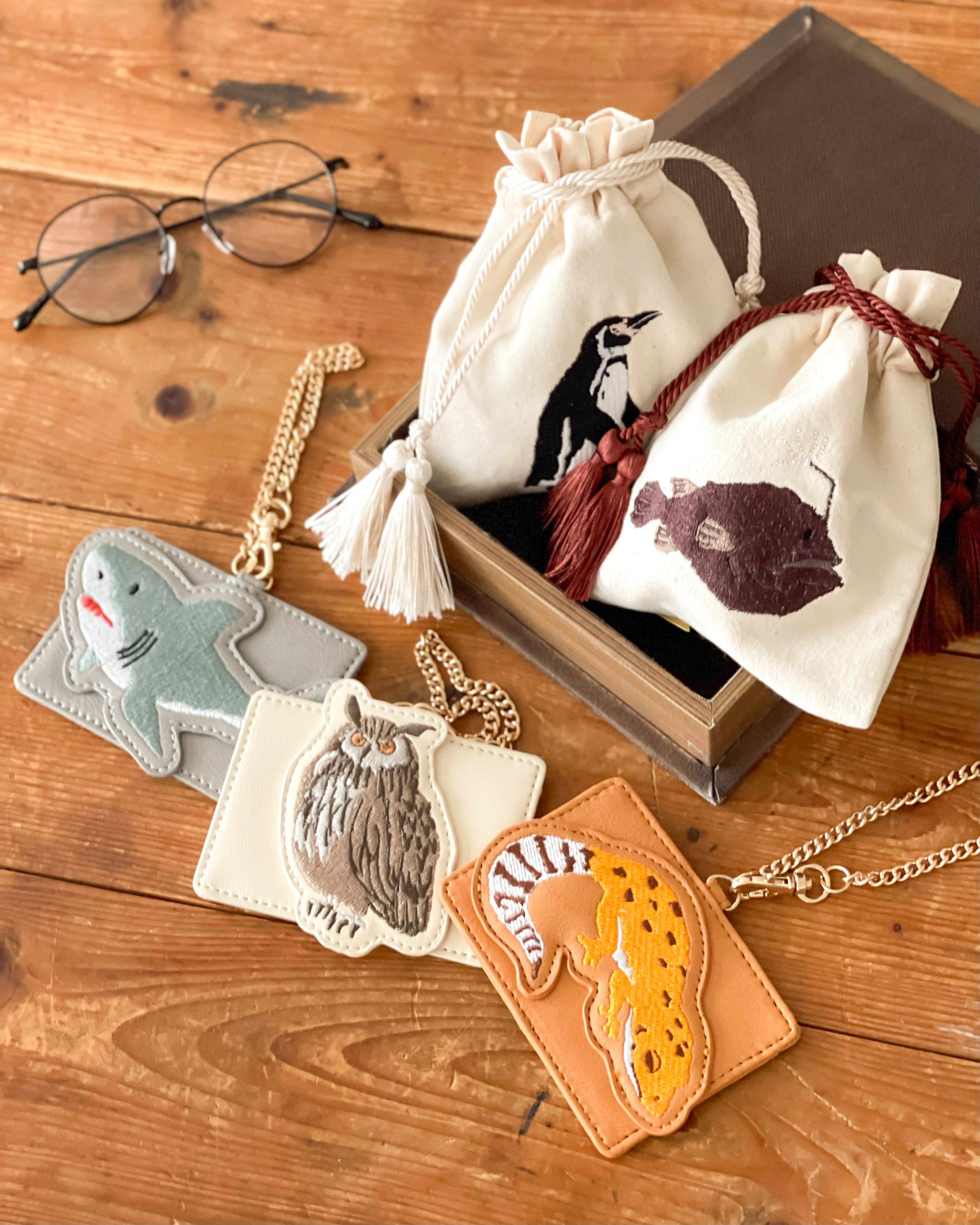 F248161_アニマル刺繍パスケース | Flapper F248161_アニマル刺繍パスケース | Flapper