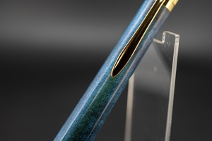 【創造性と透明美】 レジン gold BP