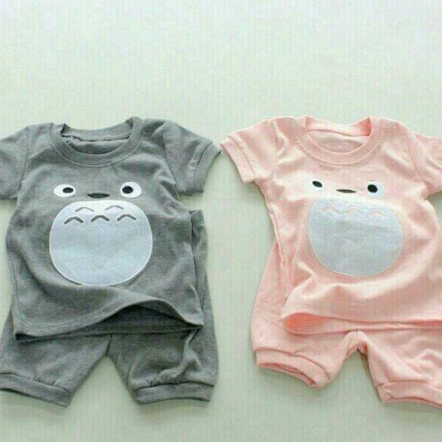 【送料無料！！】ＢＡＢＹ　セットアップ（帽子付き）　ドット柄♡　80㎝～90㎝