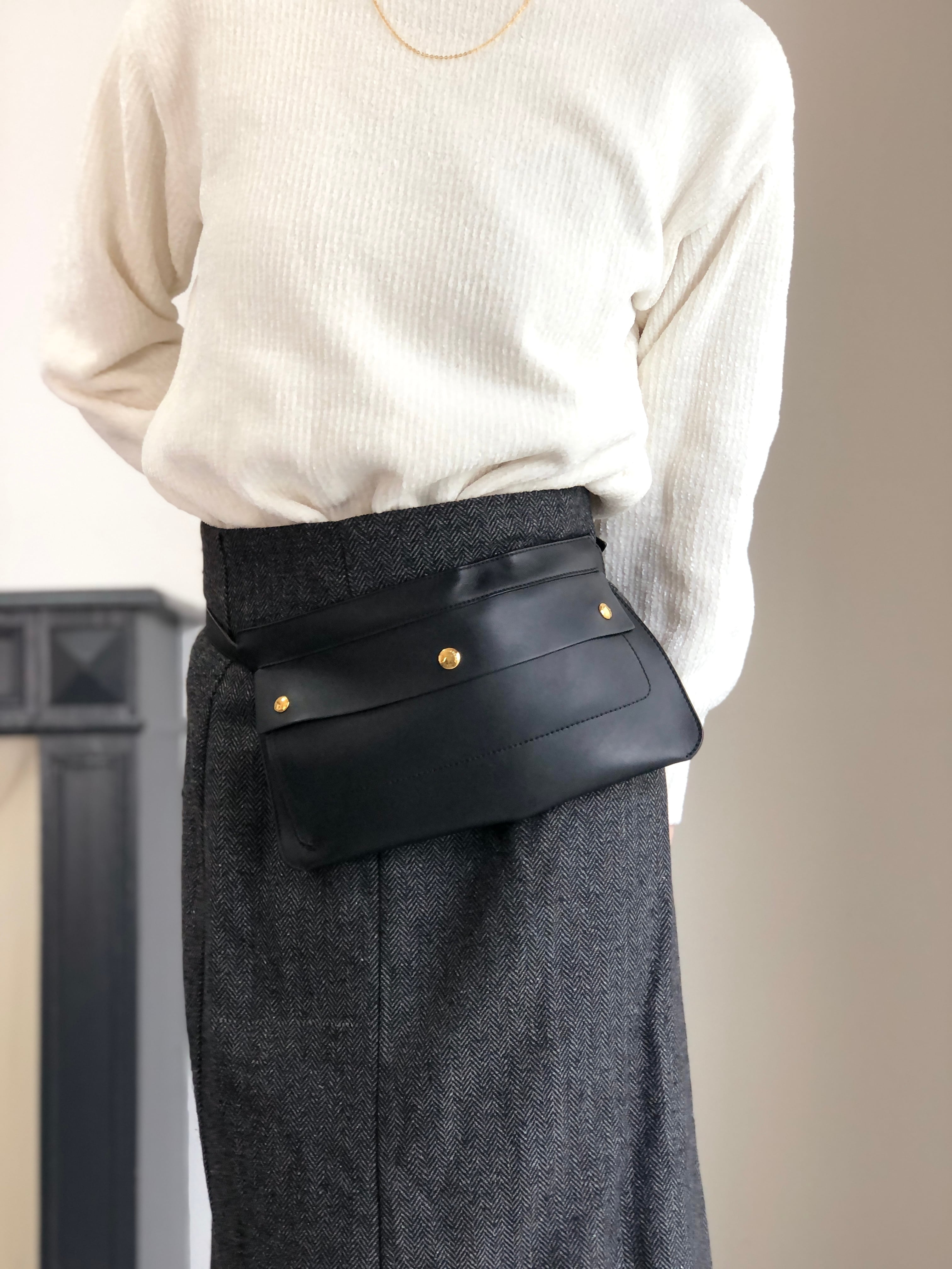 【Burberrys】ヴィンテージ レザーベルト ブラック　バックル付き Burberrys】ヴィンテージ レザーベルト ブラック バックル付き メンズ