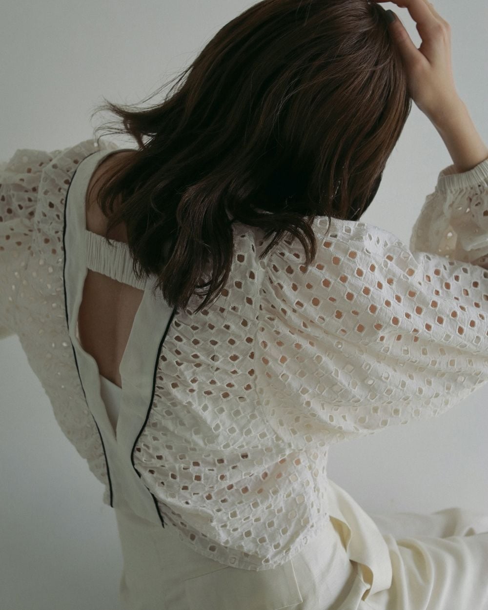 anuke 】Volume Cutwork Blouse | valance 福井｜レディース セレクト