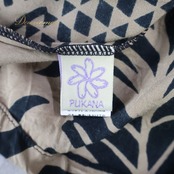 フラダンス 衣装 ワンピース ドレス ブラウン系 PUKANA ハワイアンプリント ボタニカル 幾何学模様 ブラック系 茶 黒 ハワイアン アロハ フラ ダンス レッスン 練習 リボン 大人っぽい かっこいい おしゃれ 上品 かわいい フェスティバル