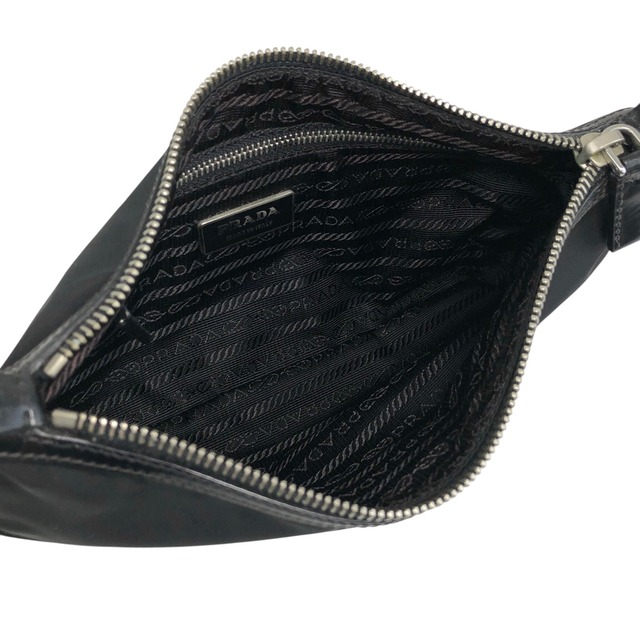 PRADA プラダ ショルダーバッグ ブラック トライアングルロゴ PVC レザー チェーンショルダー コーナーレザー vintage ヴィンテージ オールド 3m6ggr