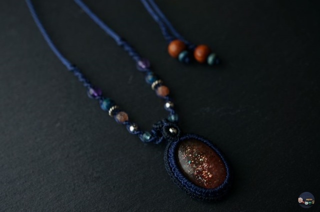 太陽の石＊サンストーンのマクラメネックレス - 南国の太陽 -