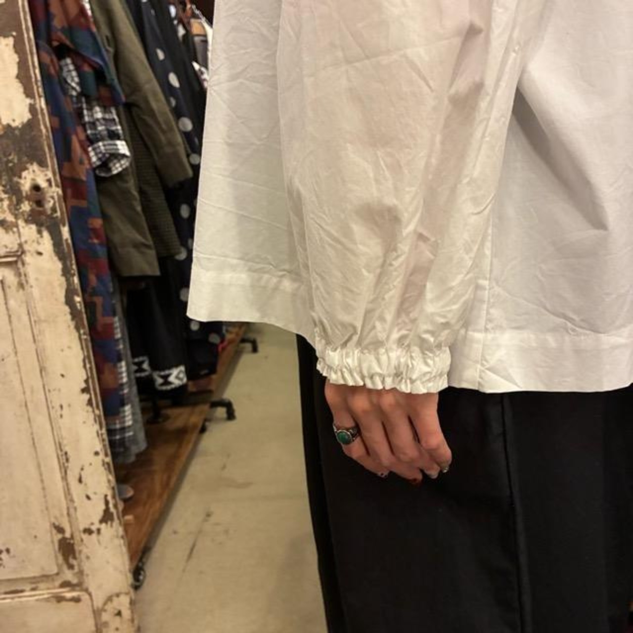 UNIVERSAL SEVEN Natural Typewriter Italian Fille Lace 2-Way Blouse, White/White, Long Sleeve, Cotton, Front and Back
