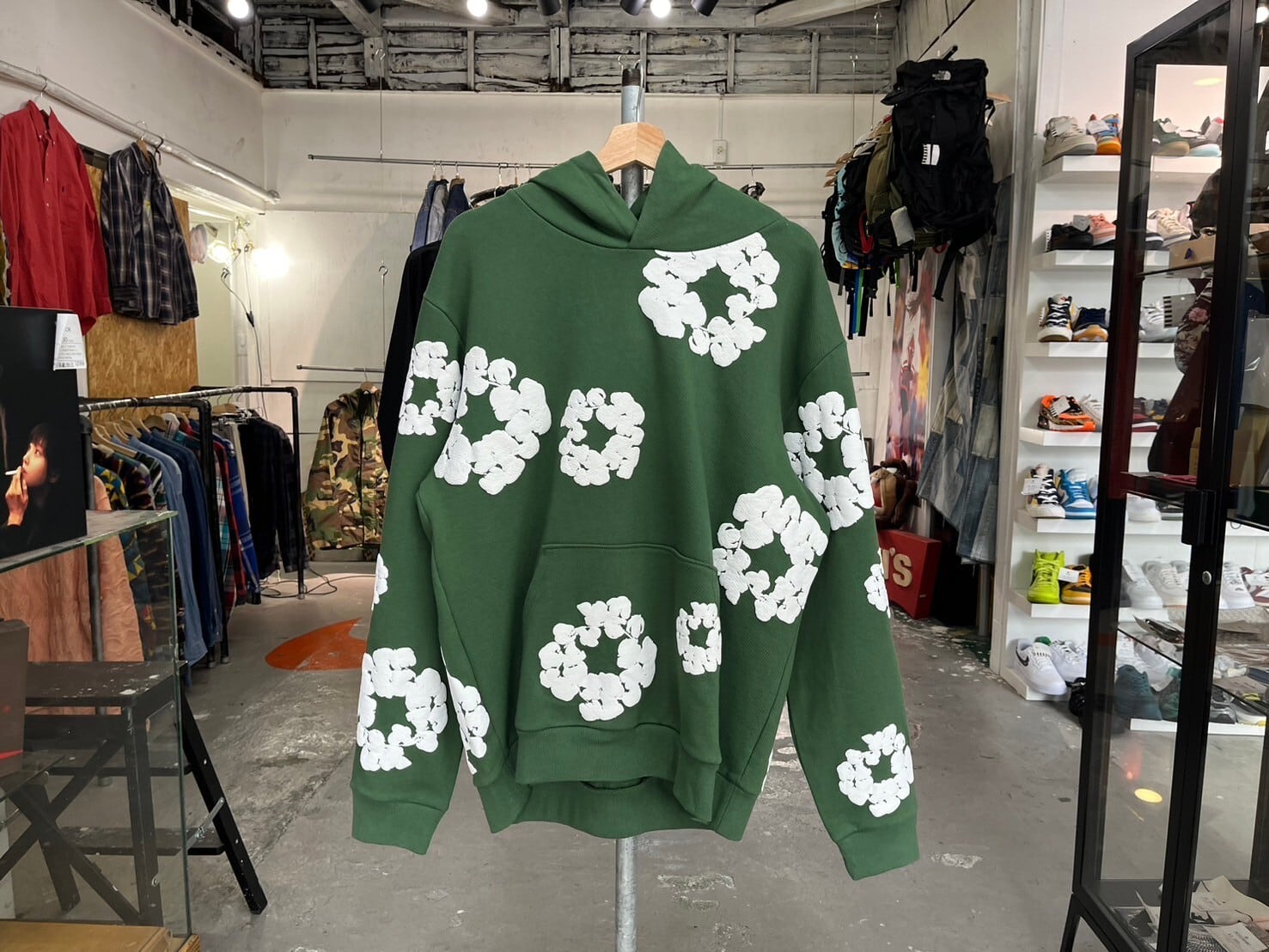 DENIM TEARS COTTON WREATH HOODIE GREEN LARGE 37613 | BRAND BUYERS 