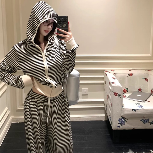 【set】ボーダー柄ジップアップ×ワイドパンツセット Q8144