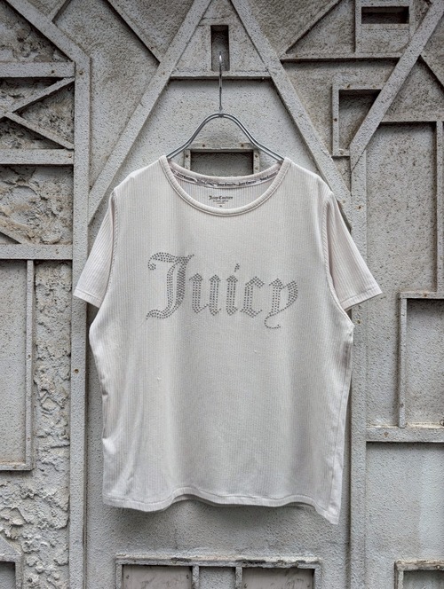 "JUICY COUTURE" rhinestone tee