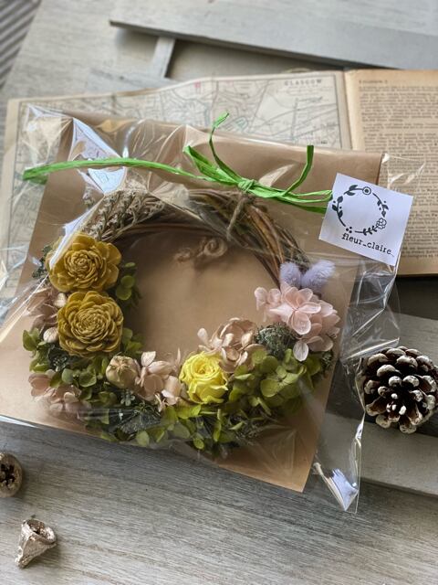 ビタミンカラーの紫陽花リース ひまわりとビタミンカラーの紫陽花リース | 京都宇治市プリザーブド