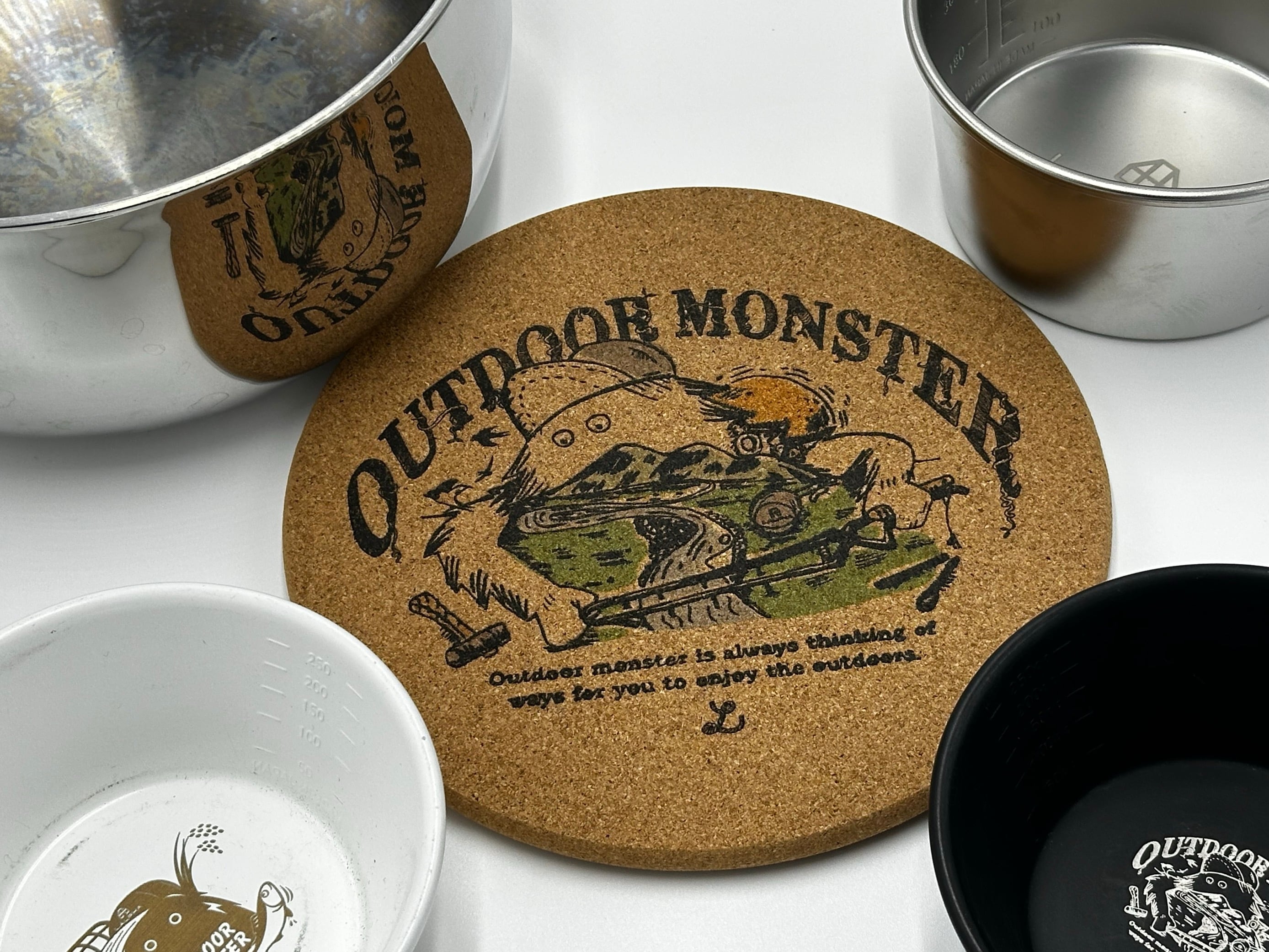 アウトドアモンスター】コルクコースター鍋敷き | アウトドア