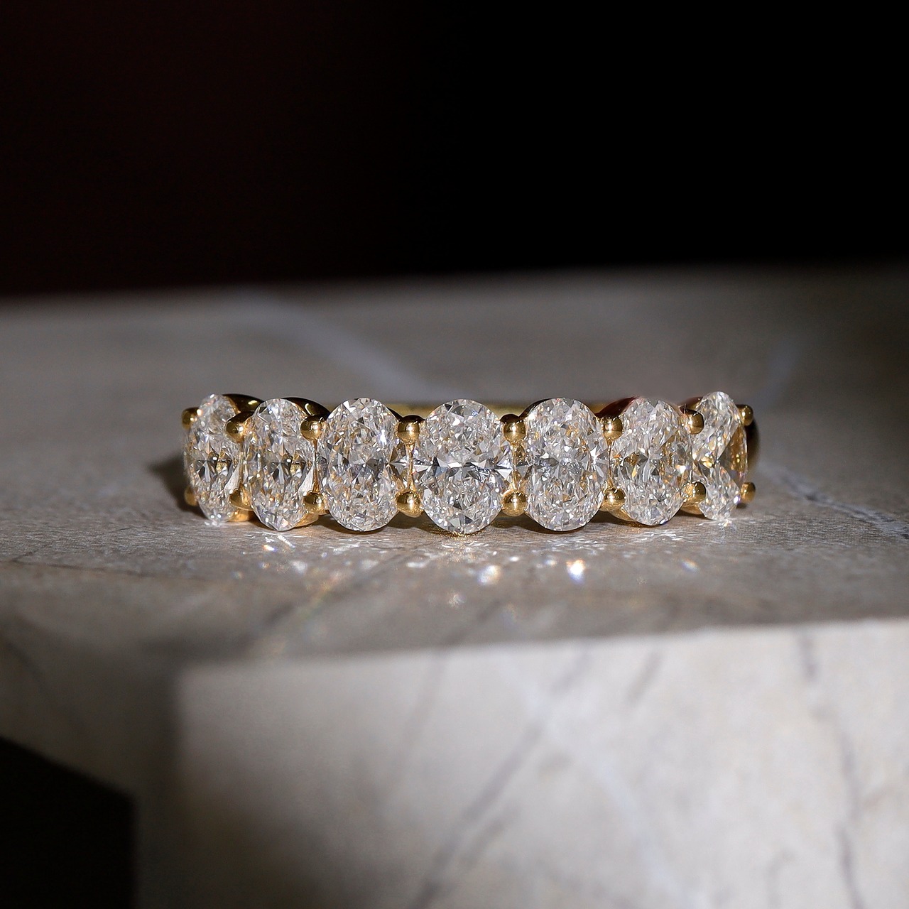 オーバルカット ダイヤモンド ハーフエタニティリング K18 / D / VS1 / 1.407ct