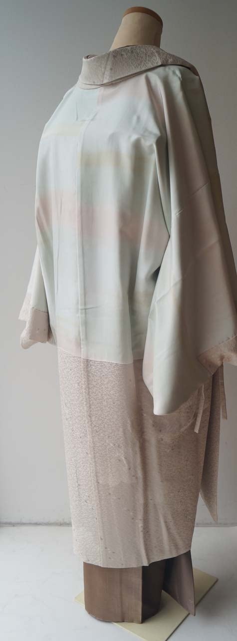 コート】灰梅i色 さくら文 道中着 | 大山キモノ・ちぇらうなぼるた