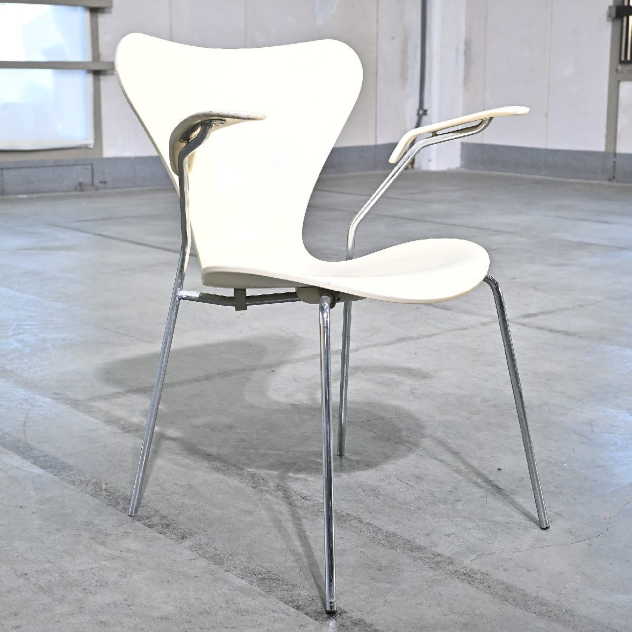 Fritz Hansen 15万「セブンチェア/SERIES 7」C アームチェア アルネ・ヤコブセン 一人掛け リビング ダイニング フリッツ・ハンセン