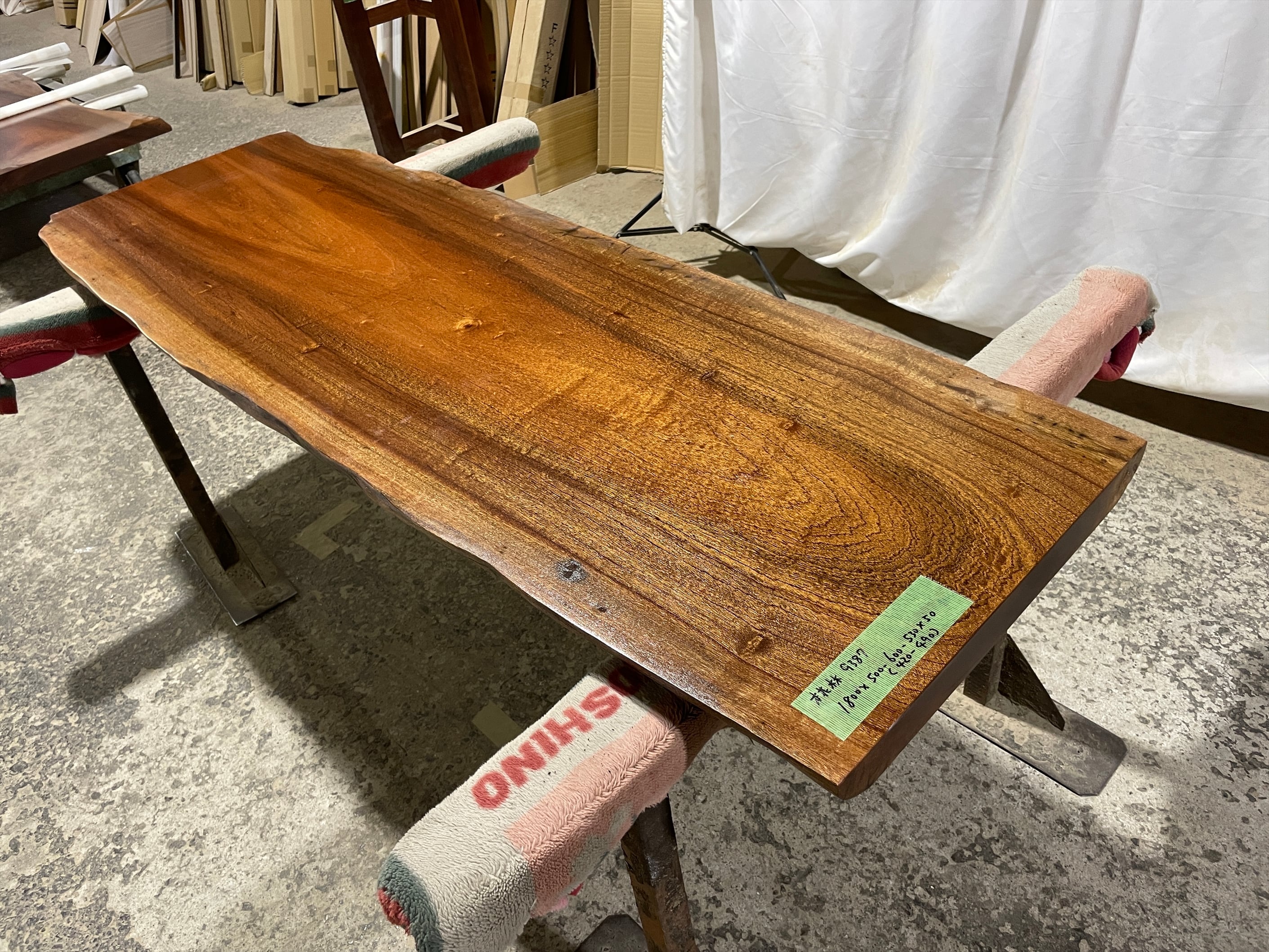 デスク | 銘木無垢材一枚板の来宝綜合銘木工業株式会社オンラインストア