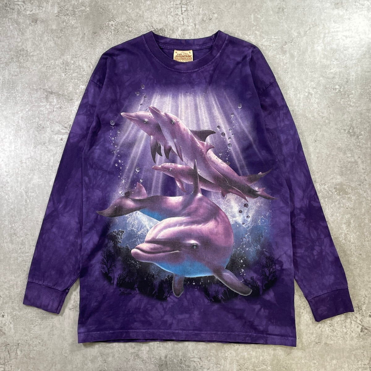 【アメリカ古着❗️】アニマル　ハチプリントロゴ　カレッジ　黒　Lビッグサイズ US古着 カレッジ Tシャツ XL ブラック バックプリント 前面刺繍 - メルカリ