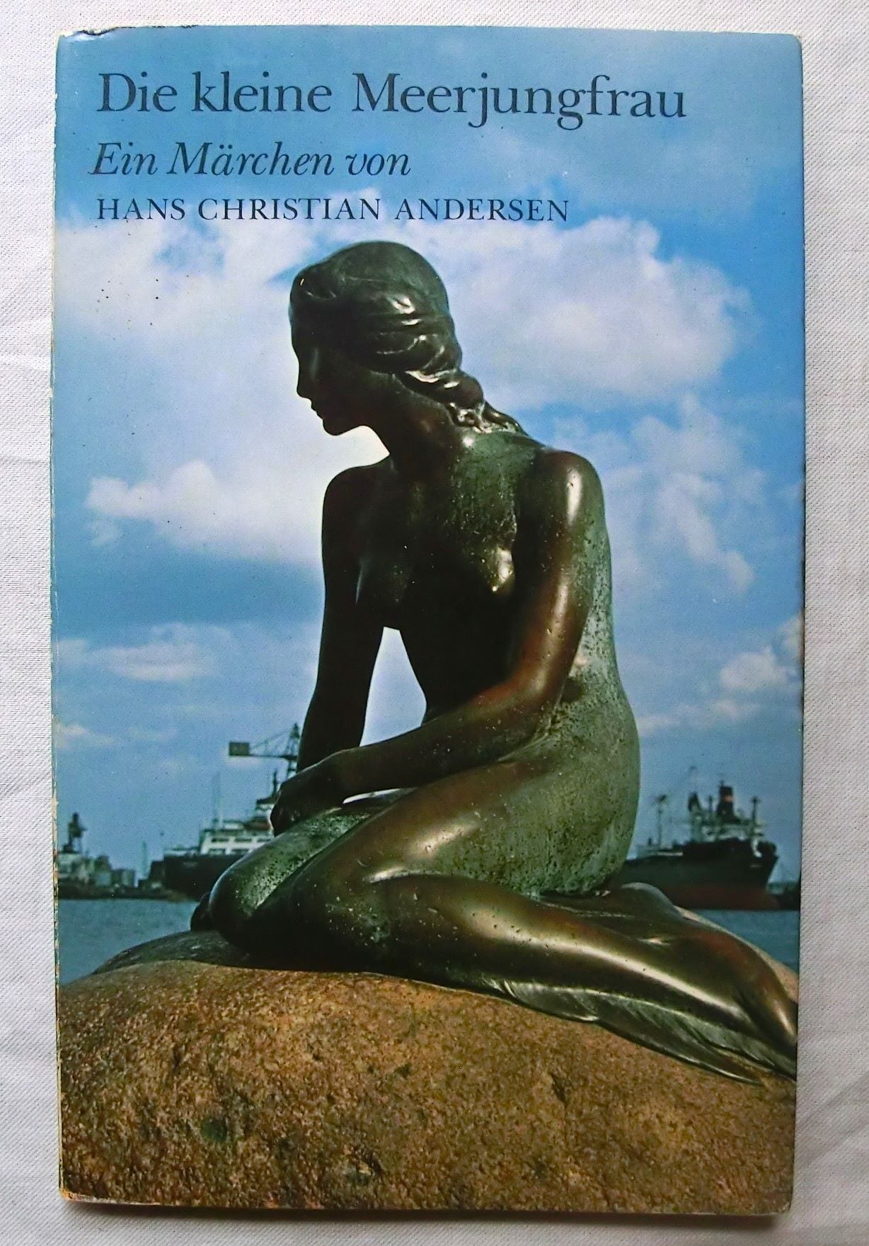 エドワード・ゴーリーの家 写真集 Elephant House or, The Home of