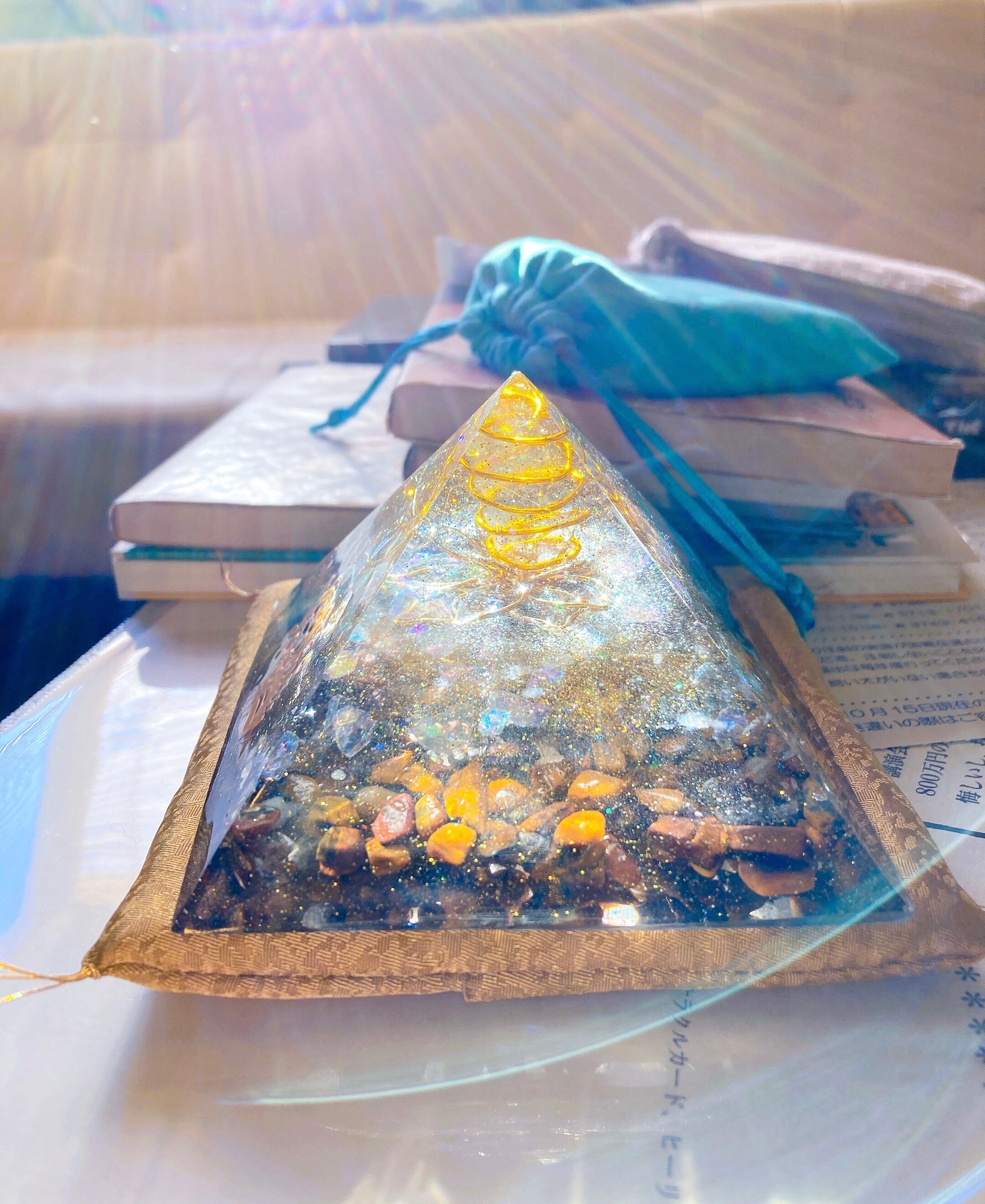 流行のアイテム ひまわり様 専用ページオルゴナイト優雅に座る九尾の狐