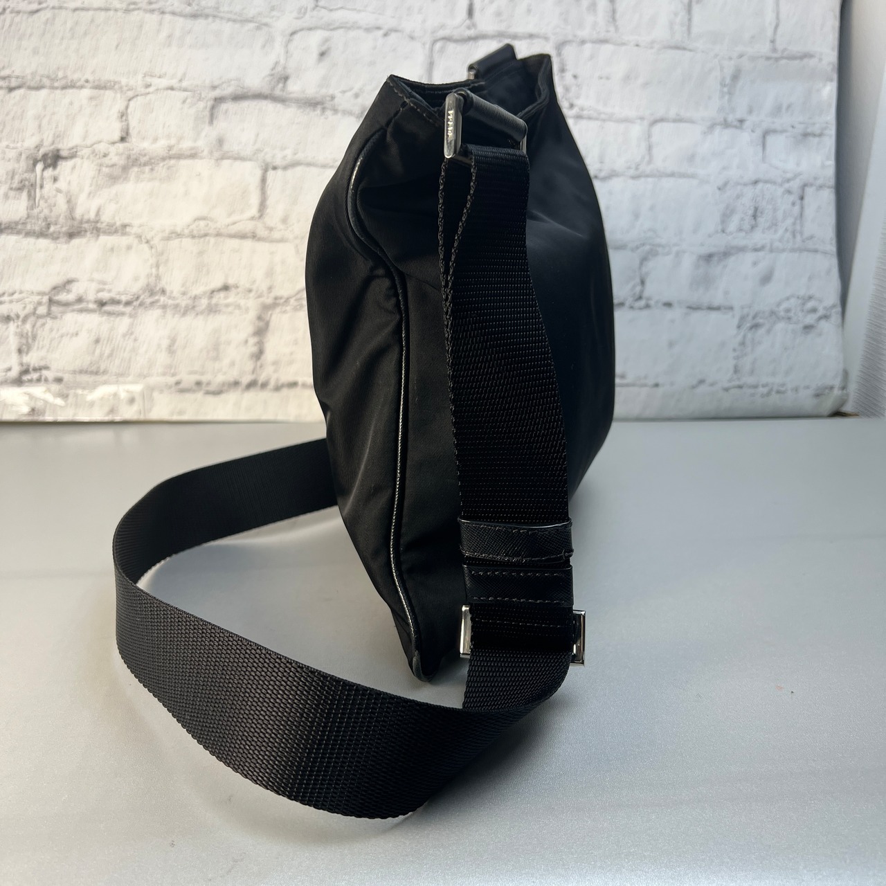 PRADA プラダ ナイロン ショルダーバッグ 黒 A-12493