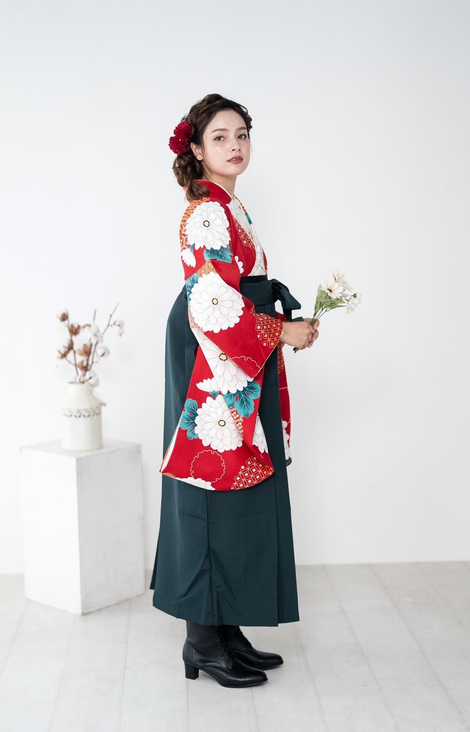 Kimono Sienne 卒業式袴3点セット 赤に白の菊 二尺袖着物 袴 濃緑 卒業