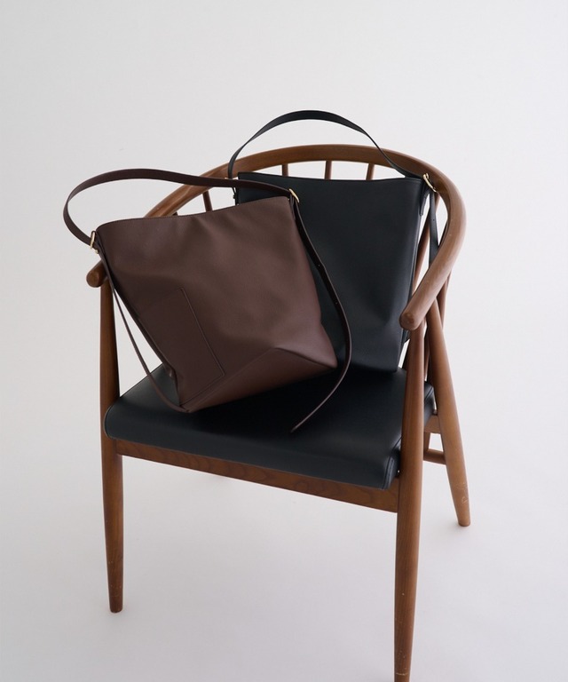 【牛革】2WAYワンハンドルバケツトートバッグ【e-70353】.