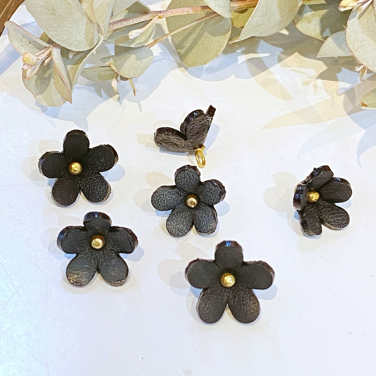 【アウトレット】ジャスミン(ピン付きタイプ）ブラック5個セット - 1