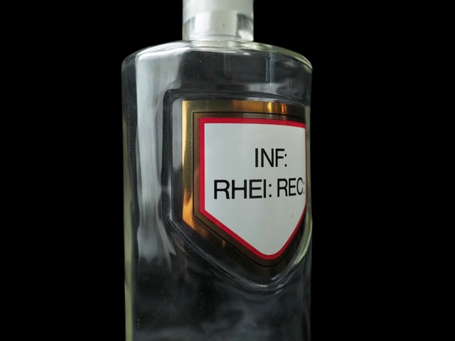薬瓶　INF: RHEI: REC: