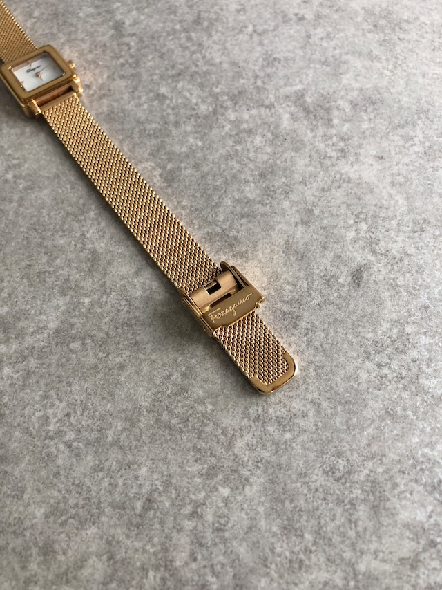 Salvatore Ferragamo サルヴァトーレ フェラガモ 腕時計 ゴールド スクエア メッシュベルト SFBY00219 クウォーツ vintage ヴィンテージ オールド bvgk3y