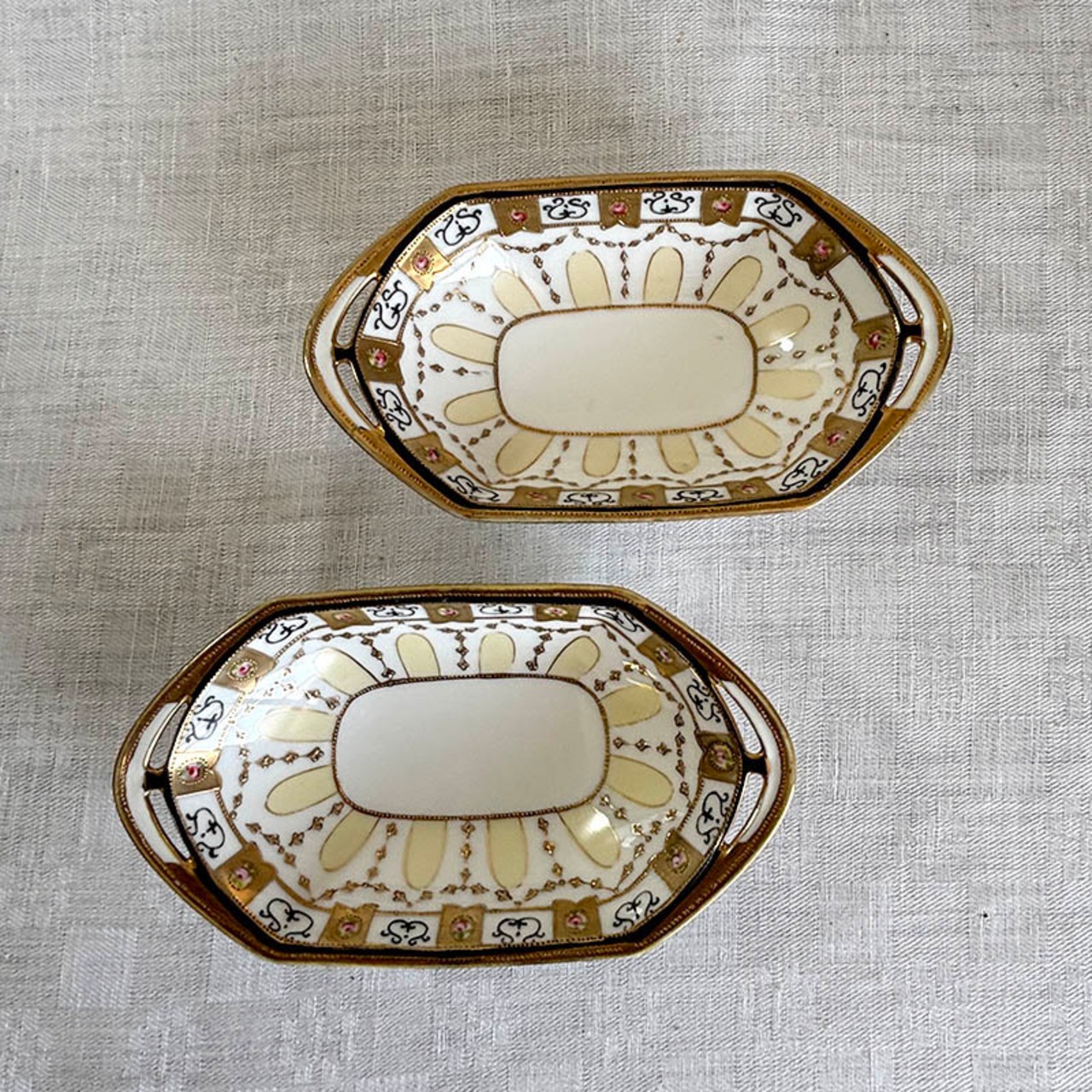ラヴィエ　小型深皿　小物入れ　オールドノリタケ里帰り　金彩バラのガーランド 19twf10