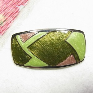 黄緑のエナメルの四角いブローチ　コスチュームジュエリーのセール通販  11666B