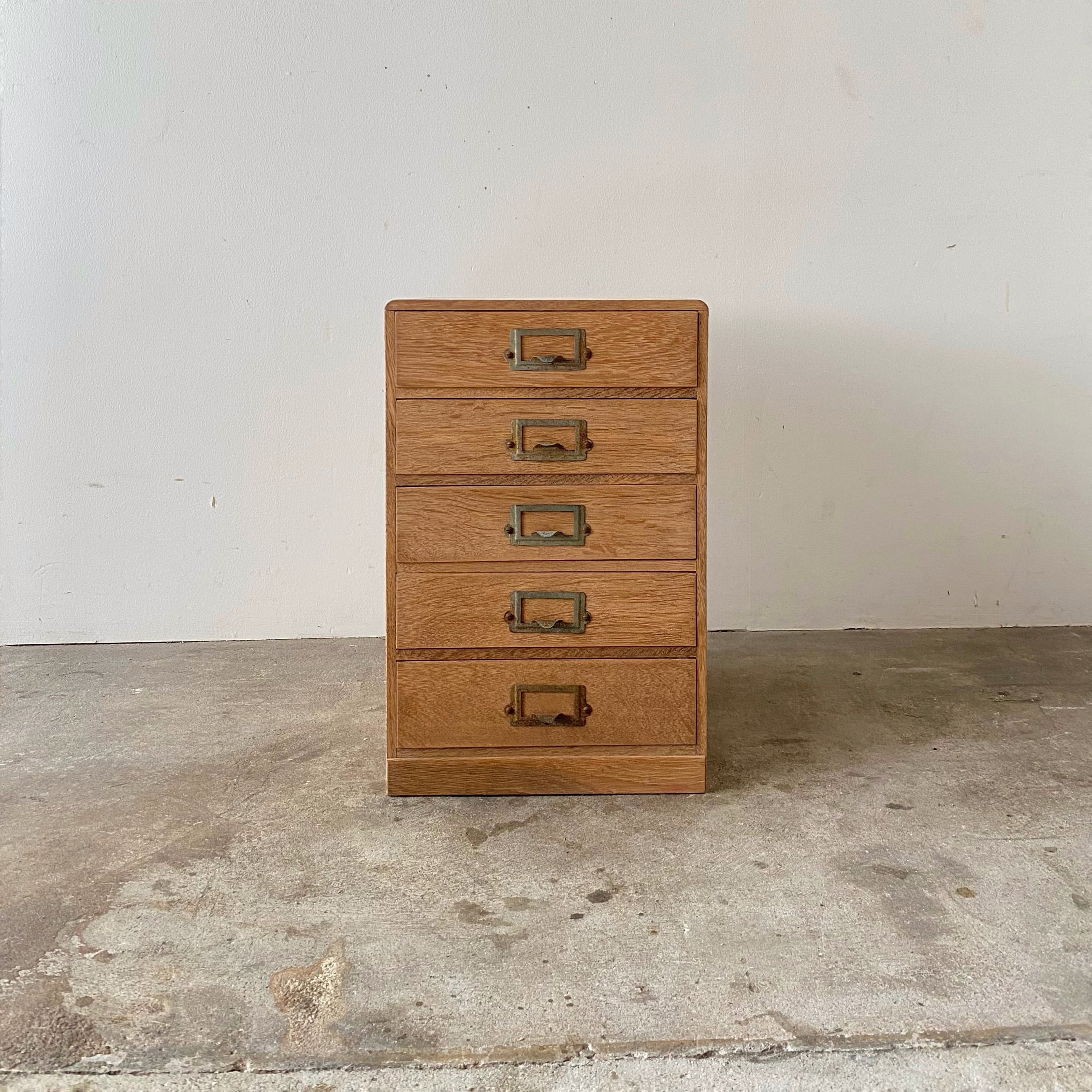 引き出し5杯　0867