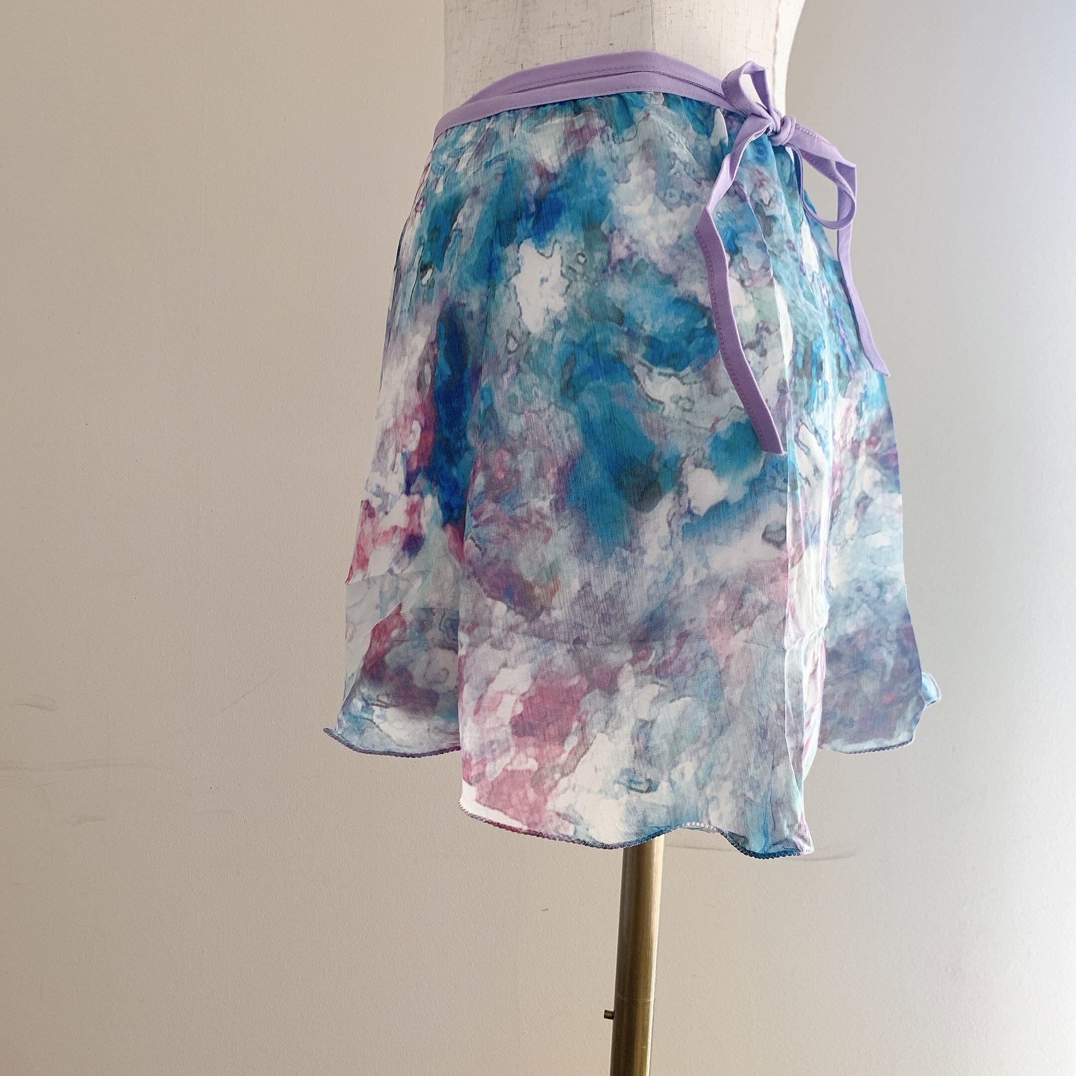 美品　watercolour DANCEWEAR ラップスカート　バレエ Watercolor タイトミニ ラップスカート | バレエショップ Snowflake
