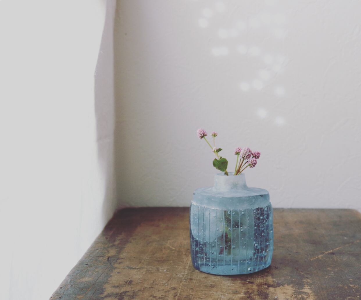 花器 オーバーライン 青