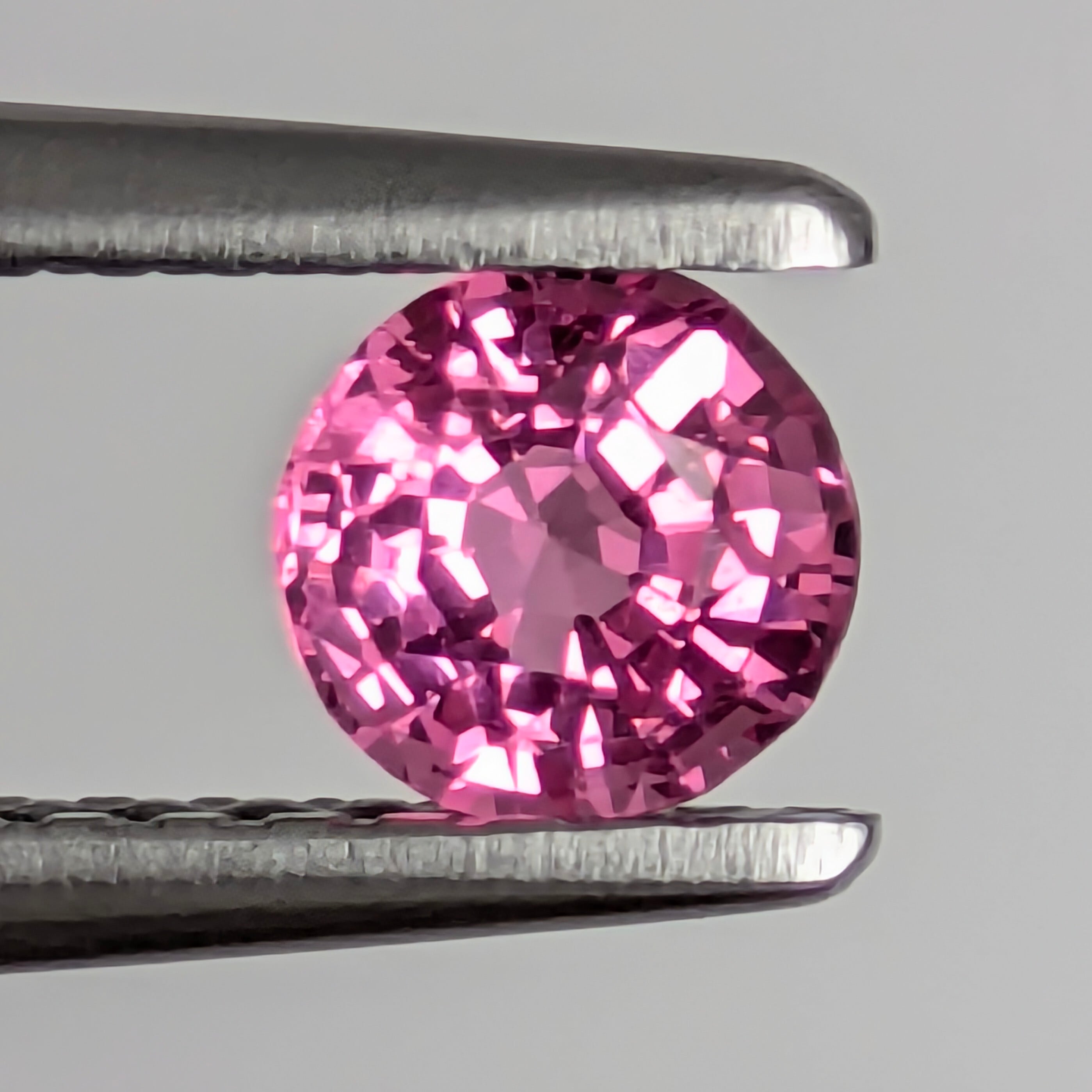 ピンクスピネル ルース ミャンマー・モゴック産 【0.391ct】 PRO209010