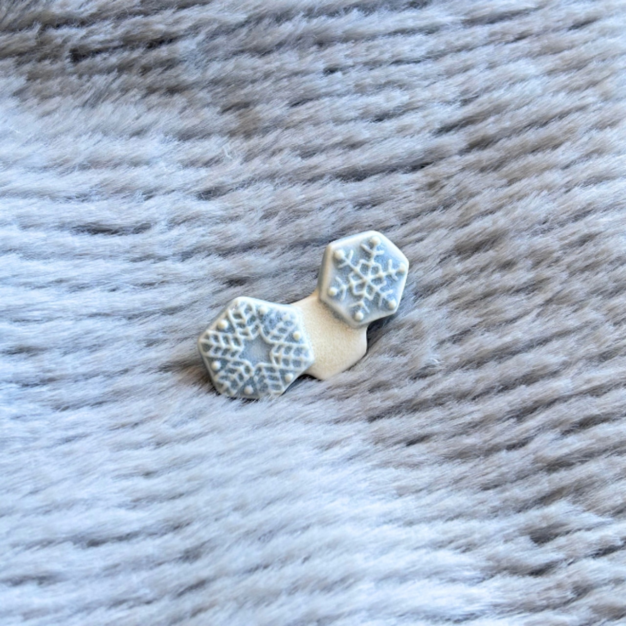 雪の結晶 ブローチ