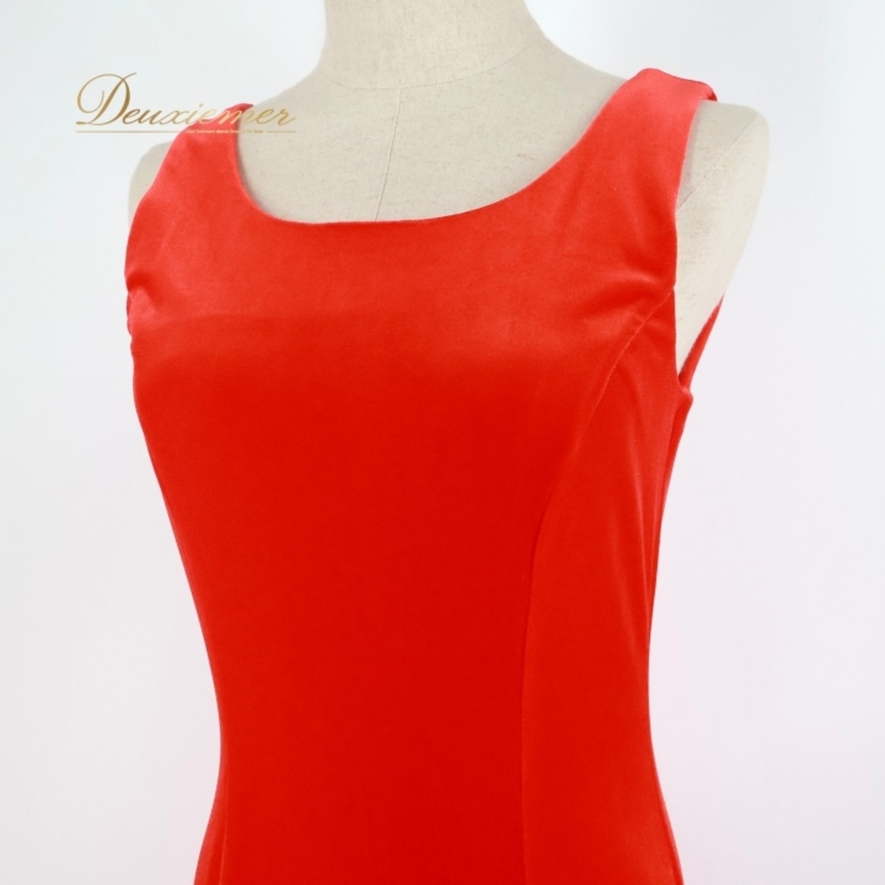 フラダンス 衣装 ワンピース ドレス レッド系 アロハスタンダード 日本製 ベロア ハワイアン アロハ フラ ダンス ALOHA STANDARDS レッスン 練習 ワンカラー ノースリーブ 華やか 鮮やか 上品 高級感 光沢 フラ ワンピース ドレス 高級 ベロア生地 練習着 ダンス衣装 ハワイ