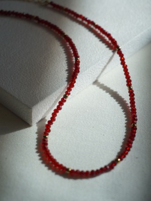 ガラスビーズネックレス／レッド