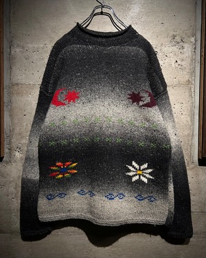 【Caka】Flower × Moon Design Vintage Loose Ecuador Knit