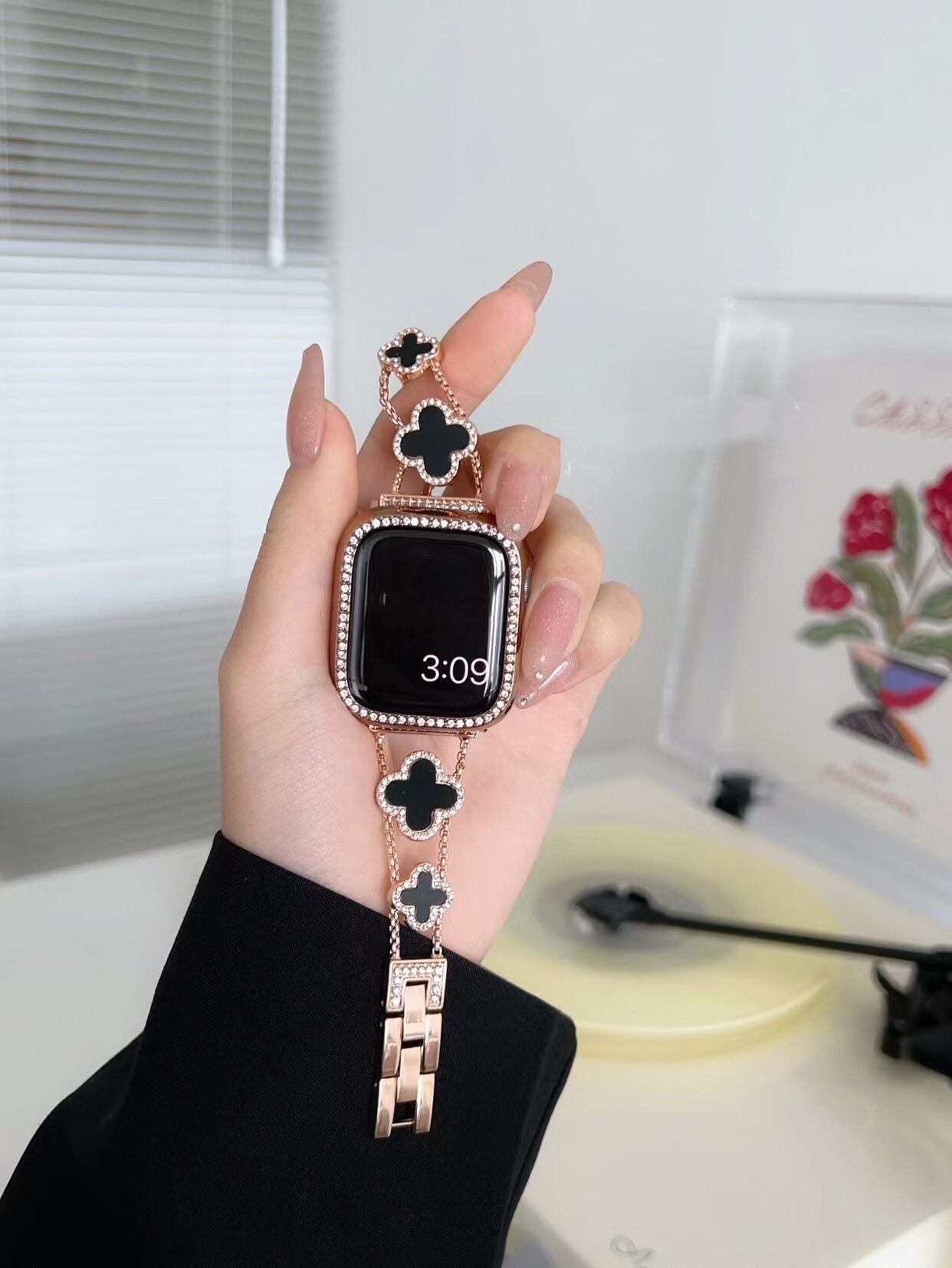 Rose Gold×Black Shining Clover Apple Watch Band キラキラクローバー