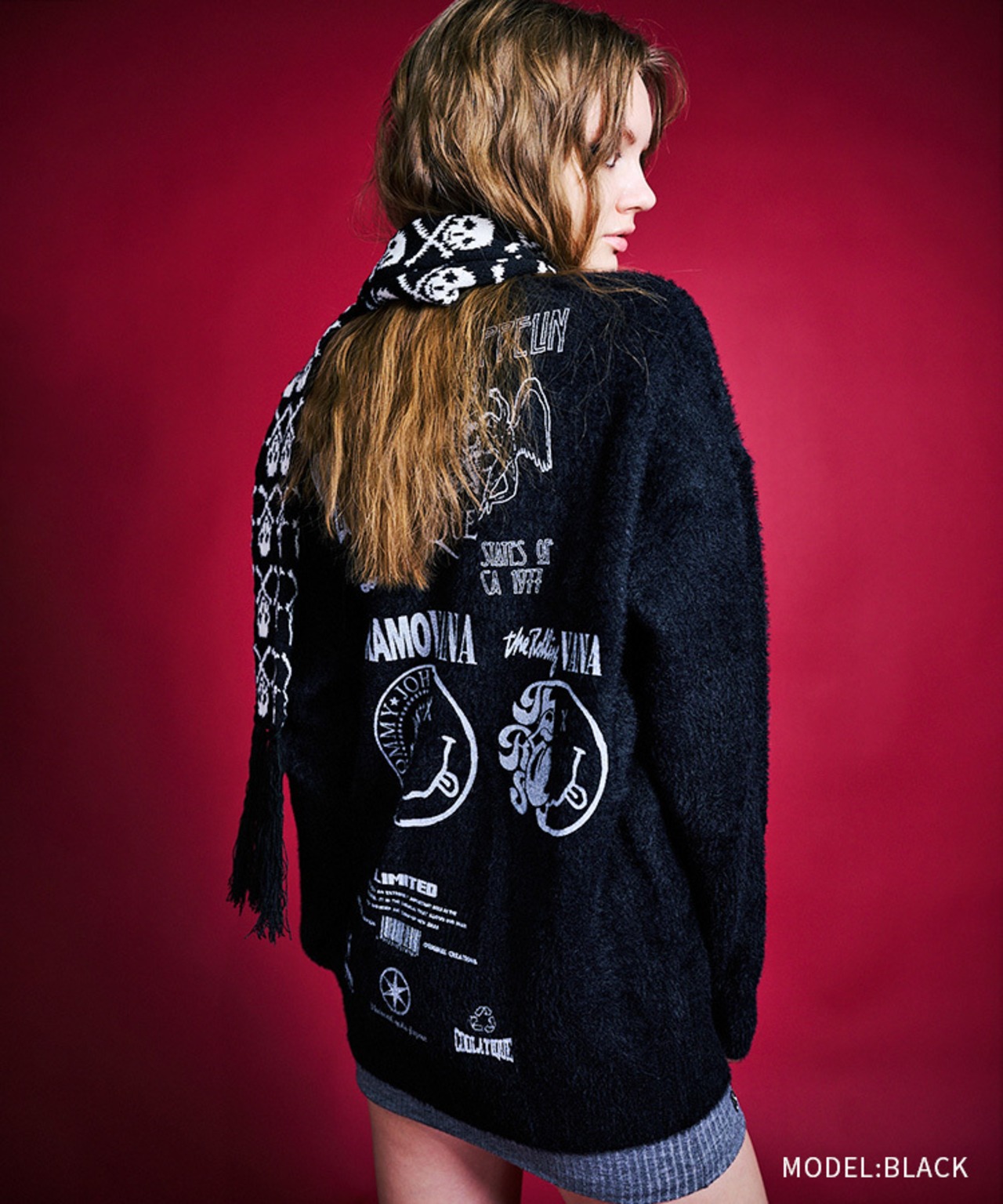 ギャザーロゴバックプリントニットTOPS (BLACK) CQ-47100