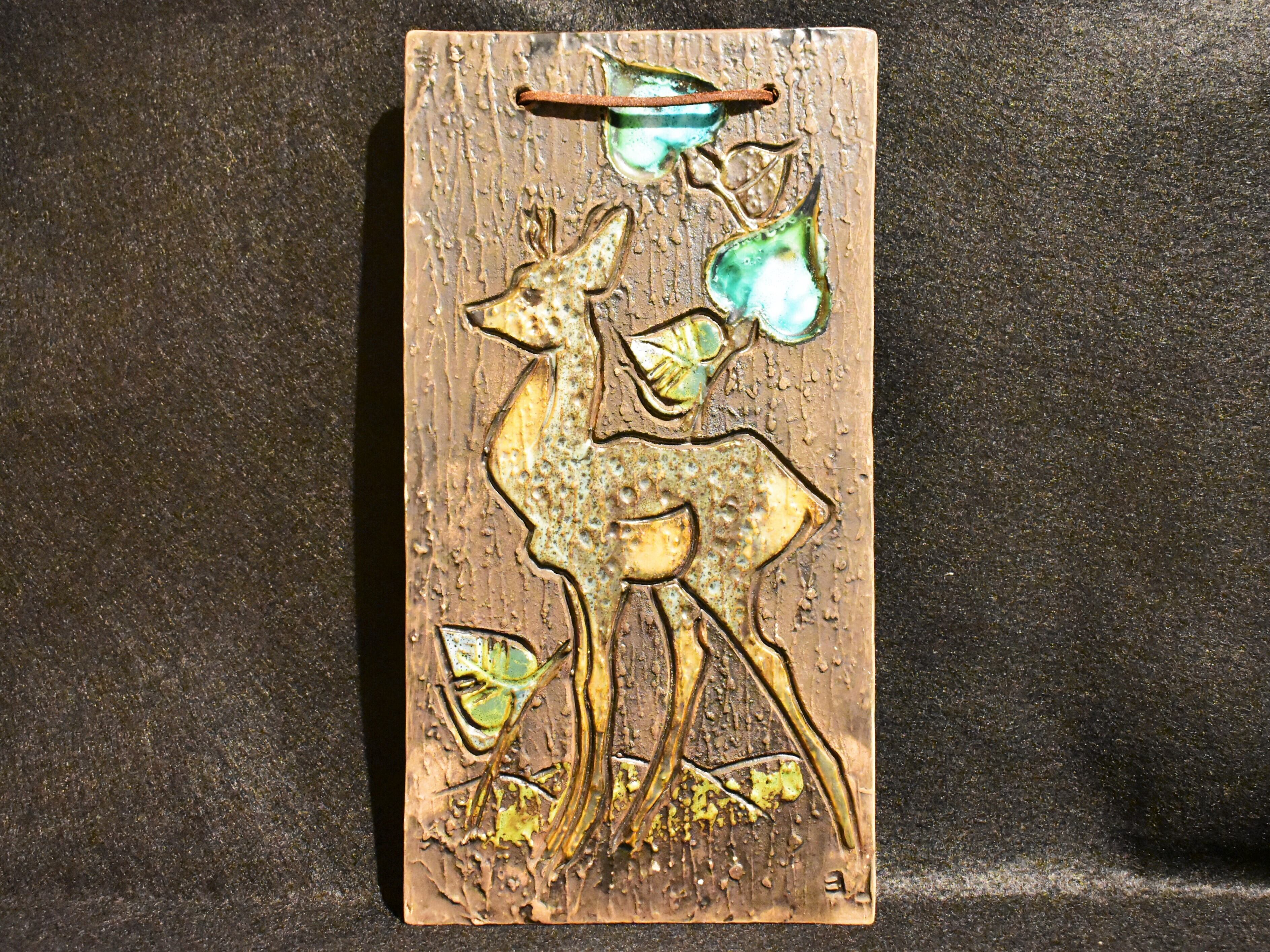 スウェーデンTilgmans Keramik ティルグマン 鹿の陶板・壁掛け